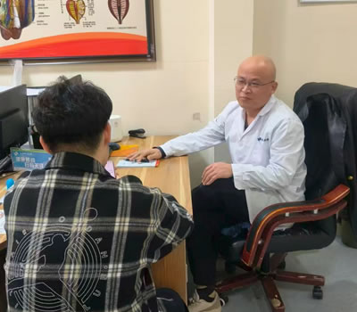 乐山市|男科医师高朋磊：守护男性健康，专业男科诊疗